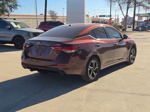 Used 2024 Nissan Sentra SV image 3