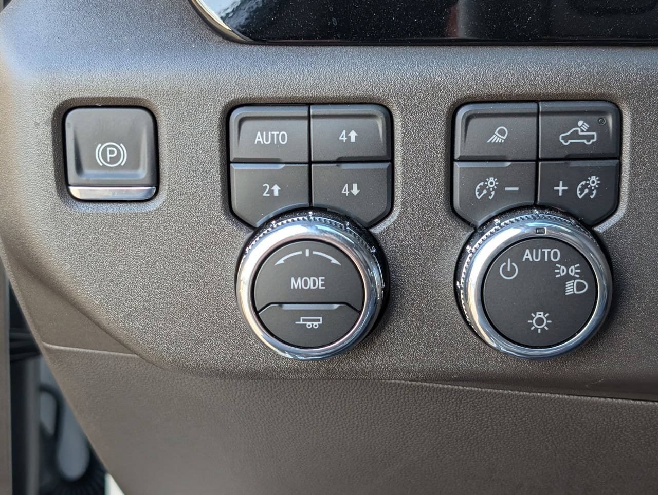 New 2026 GMC Sierra 1500 SLE AWD/4WD image 18