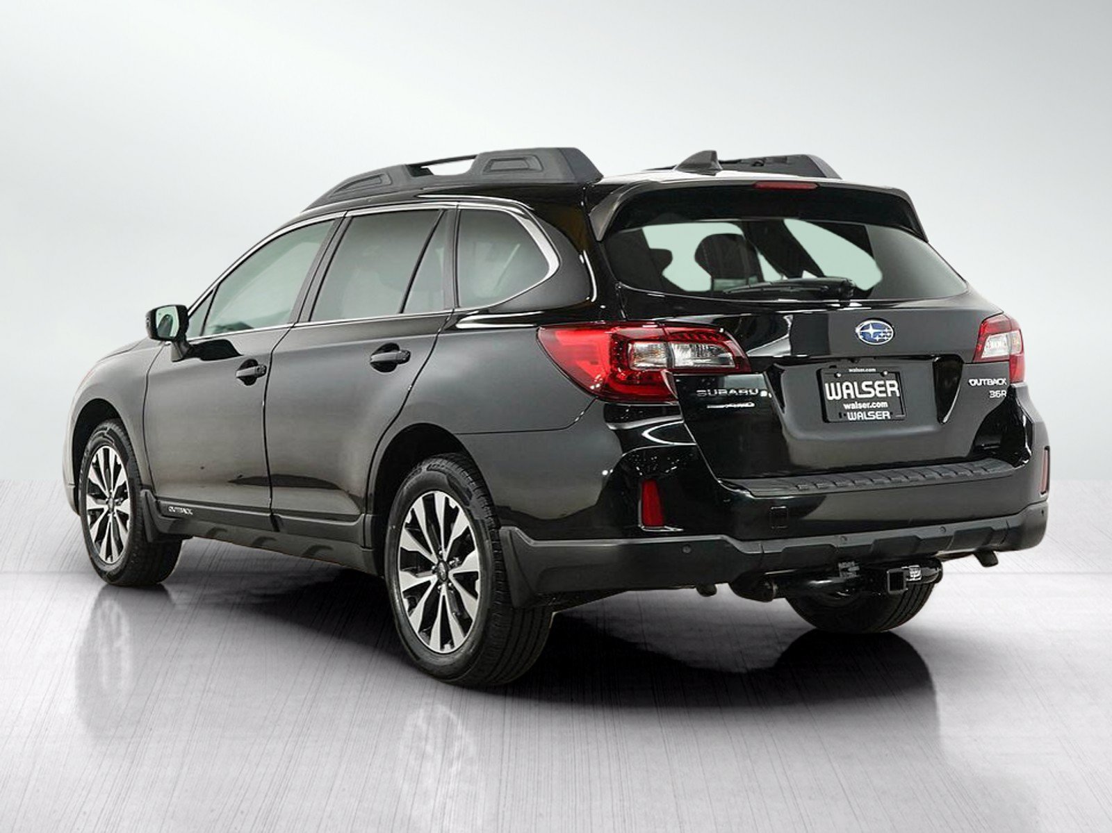Used 2017 Subaru Outback 3.6R Limited AWD/4WD image 3