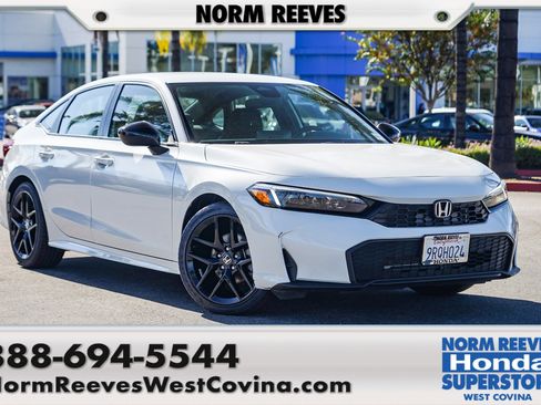 Used 2025 Honda Civic Sport image 1