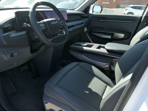 New 2026 Kia EV9 Light image 11