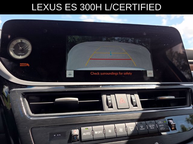 Used 2025 Lexus ES 300h w/ Premium Package FWD image 30