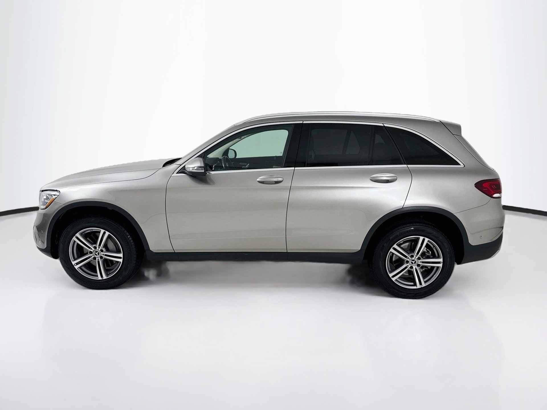 Certified 2022 Mercedes-Benz GLC 300 image 5