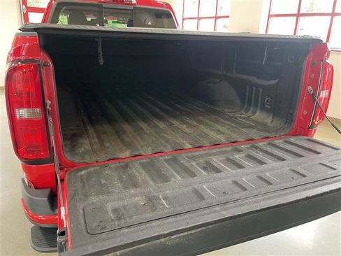 Used 2017 Chevrolet Colorado LT w/ LT Convenience Package AWD/4WD image 37