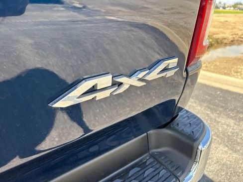 Used 2022 RAM 1500 Big Horn AWD/4WD image 5
