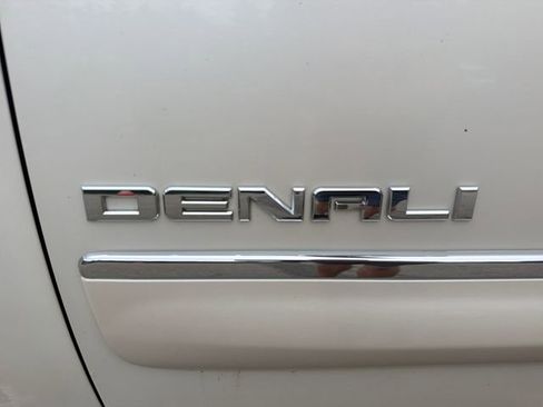 Used 2012 GMC Sierra 1500 Denali AWD/4WD image 9