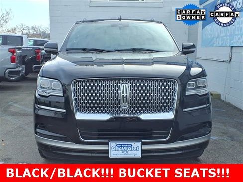 Used 2024 Lincoln Navigator Premiere image 2
