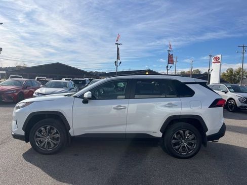 Used 2025 Toyota RAV4 Limited image 7