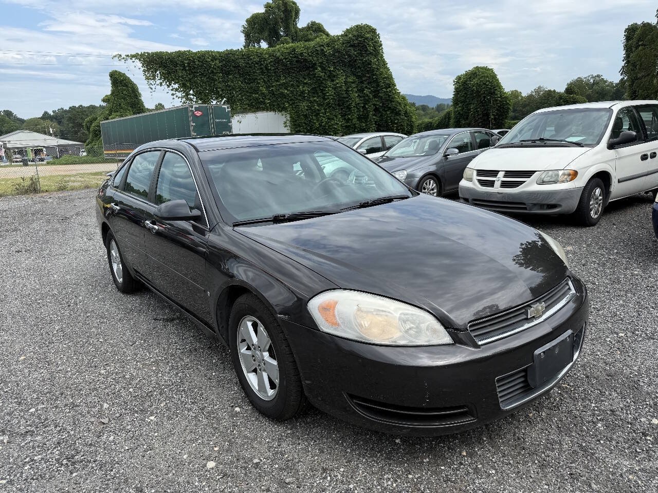 Used 2008 Chevrolet Impala LT FWD image 6