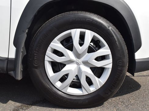 Certified 2024 Toyota Corolla Cross L AWD/4WD image 28
