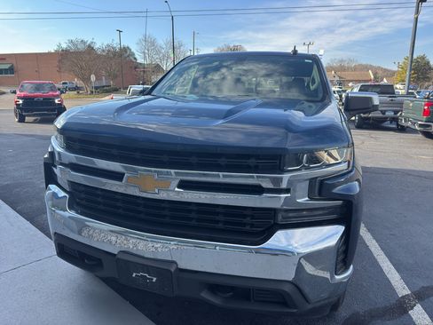 Used 2019 Chevrolet Silverado 1500 LT w/ All-Star Edition image 11