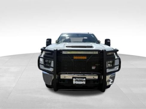 Used 2023 Chevrolet Silverado 2500 W/T w/ WT Convenience Package AWD/4WD image 2