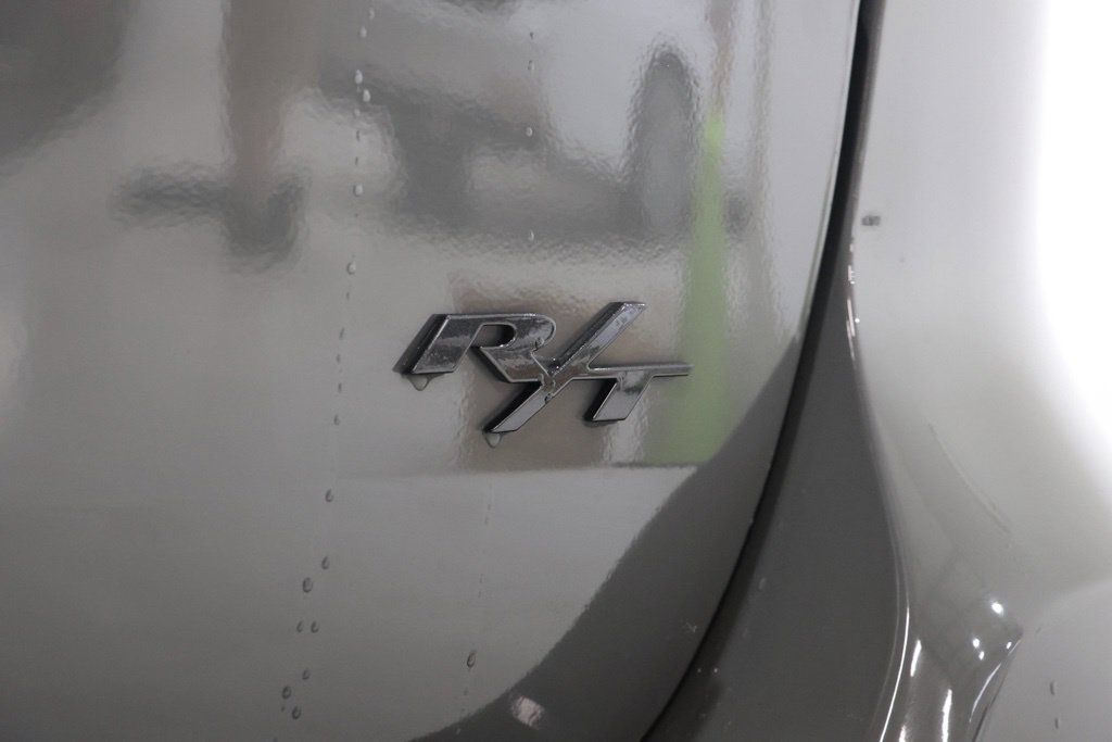 Used 2023 Dodge Durango R/T w/ Hemi Orange Plus Package AWD/4WD image 13