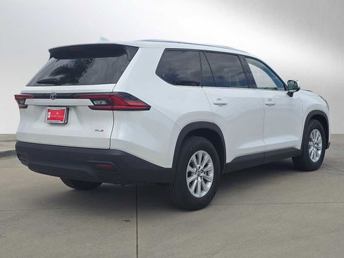 Certified 2025 Toyota Grand Highlander FWD image 3