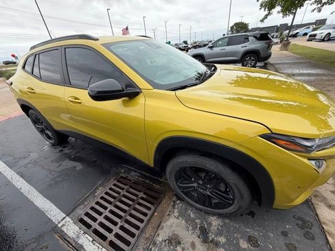 Used 2024 Chevrolet Trax ACTIV w/ Driver Confidence Package image 6