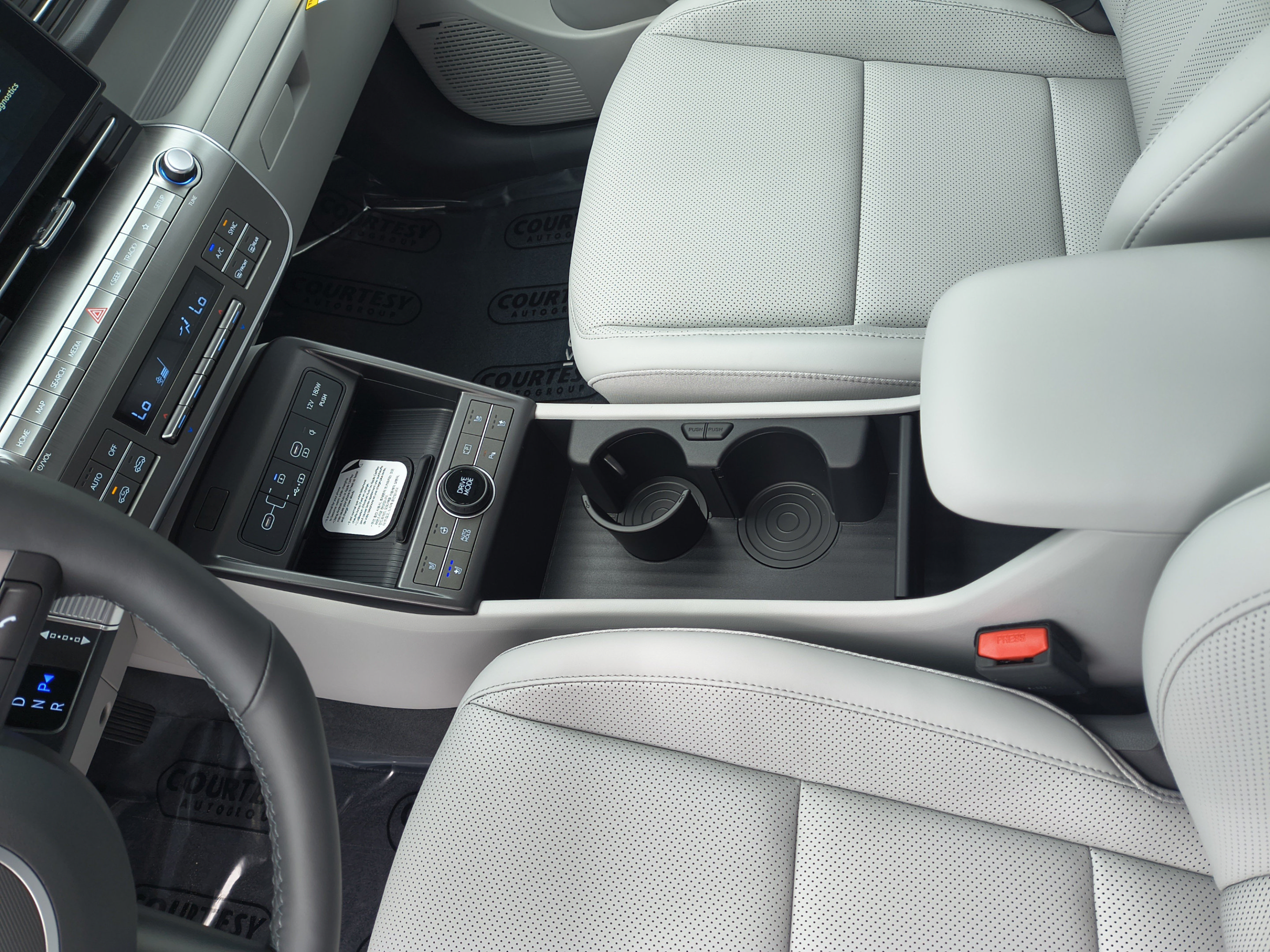 New 2027 Hyundai Kona Limited FWD image 24