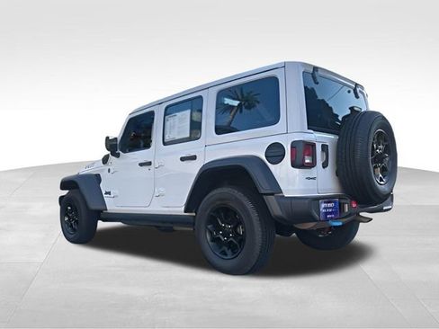 Used 2023 Jeep Wrangler Unlimited w/ Sun & Screen Package image 5