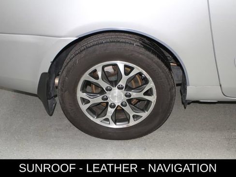 Used 2014 Kia Sedona EX w/ Navigation Package FWD image 5