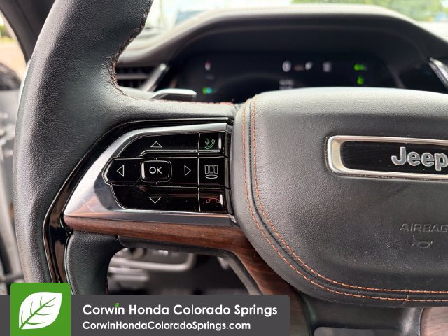 Used 2023 Jeep Grand Cherokee Summit w/ Advanced Protech Group IV AWD/4WD image 29