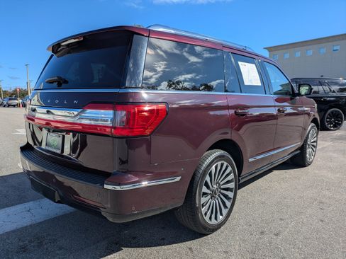 Used 2021 Lincoln Navigator Reserve image 5