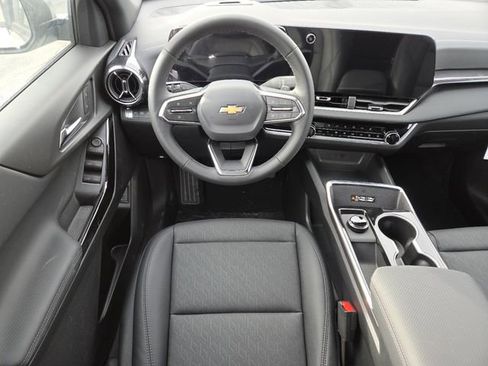 New 2026 Chevrolet Equinox LT w/ Convenience Package II image 31