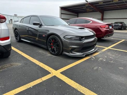 Used 2019 Dodge Charger Scat Pack w/ Dynamics Package RWD image 1