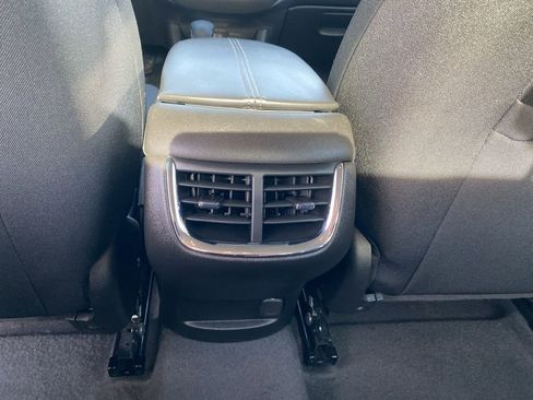 Used 2024 Chevrolet Malibu LT image 26