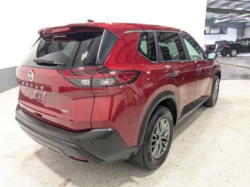 Used 2021 Nissan Rogue S image 3