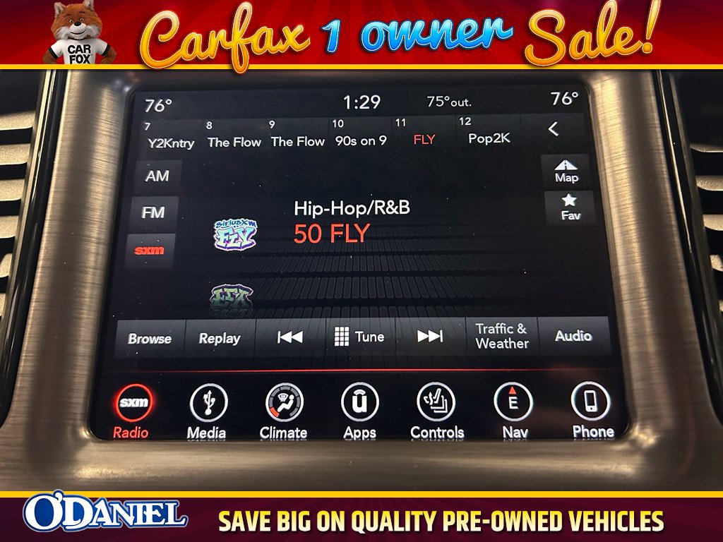 Used 2018 Dodge Challenger SXT w/ Blacktop Package RWD image 4