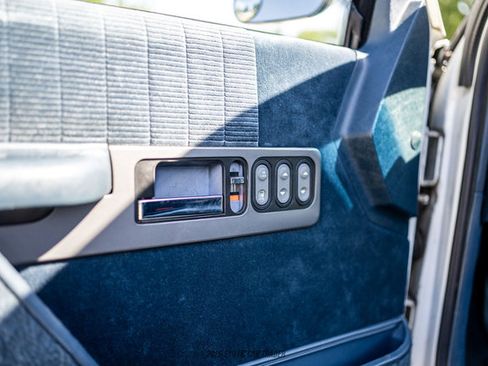 Used 1990 Chevrolet Silverado 3500 2WD Regular Cab image 32