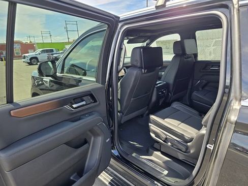 New 2026 GMC Yukon XL Denali w/ Denali Reserve Package AWD/4WD image 16