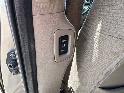 Used 2013 Honda Odyssey EX image 16