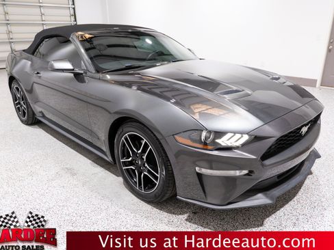 Used 2018 Ford Mustang Premium RWD image 9