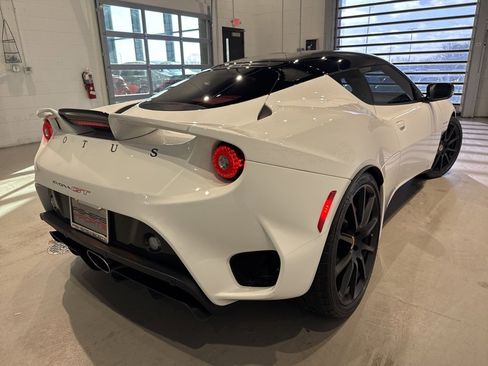 Used 2020 Lotus Evora image 4