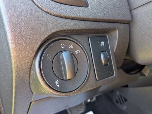 Used 2010 Ford Focus SE image 15