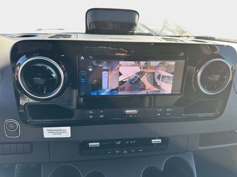 New 2026 Mercedes-Benz Sprinter 2500 image 17