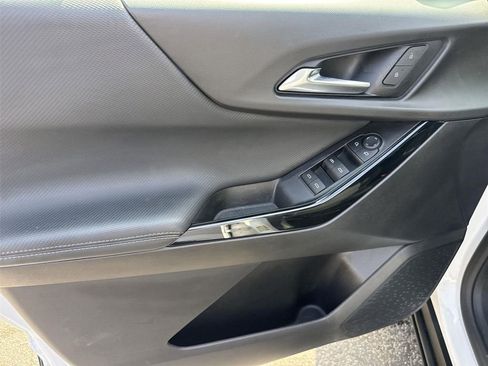 Used 2025 Chevrolet Equinox LT FWD image 20