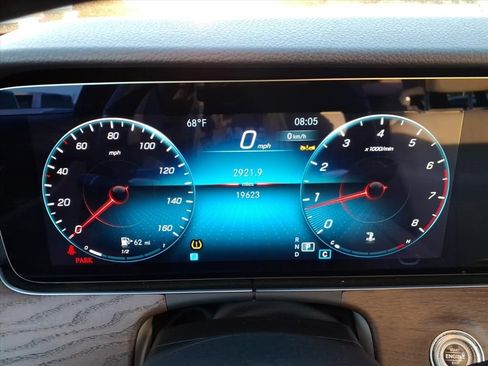 Used 2023 Mercedes-Benz E 350 4MATIC Sedan image 24