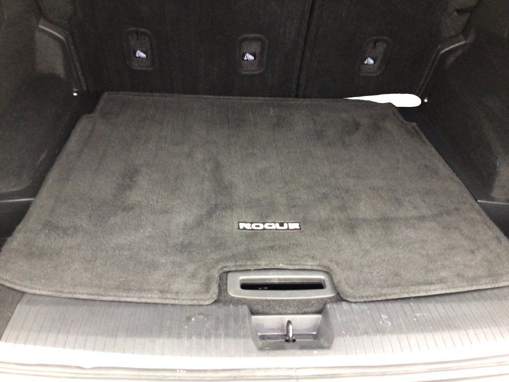 Used 2023 Nissan Rogue S AWD/4WD image 13