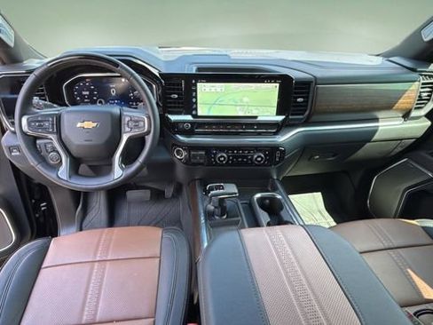 Used 2026 Chevrolet Silverado 1500 High Country AWD/4WD image 16