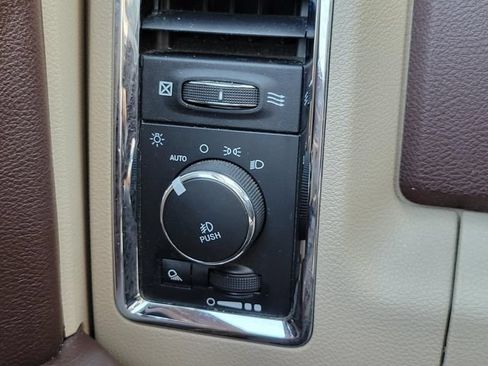 Used 2017 RAM 1500 Laramie w/ Convenience Group AWD/4WD image 14