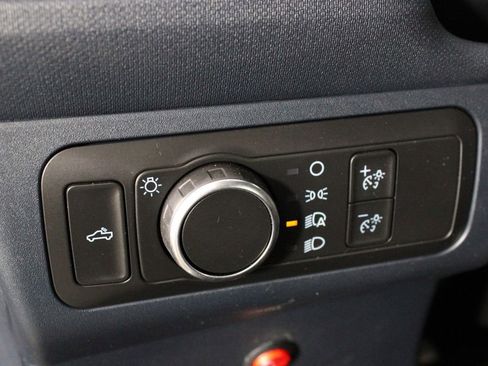 Used 2022 Ford Maverick XL image 18