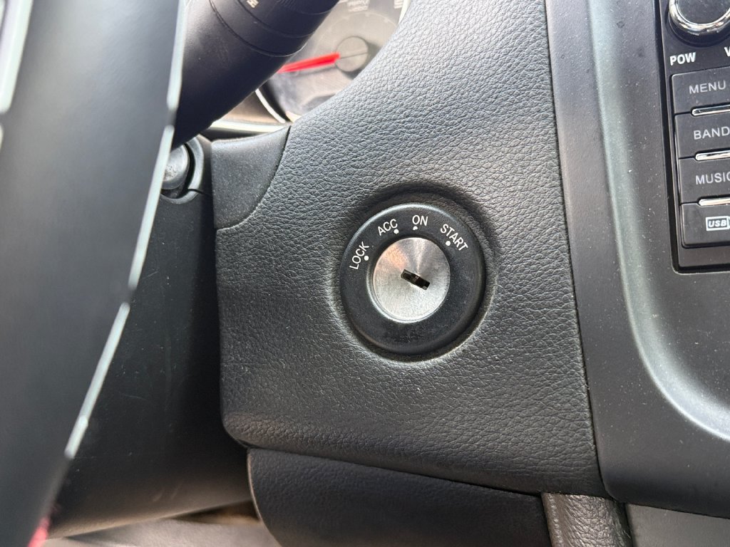 Used 2012 Dodge Avenger SXT Plus FWD image 29