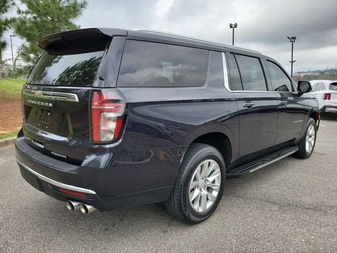 Used 2023 Chevrolet Suburban Premier image 27