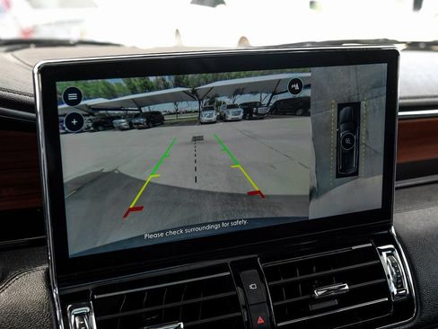 Used 2022 Lincoln Navigator Reserve AWD/4WD image 20