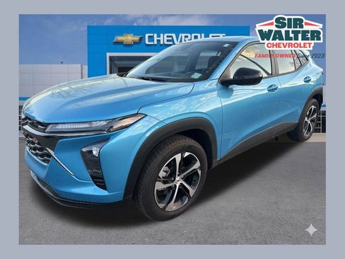 Used 2025 Chevrolet Trax RS w/ Driver Confidence Package image 1