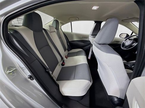Certified 2025 Toyota Corolla LE image 28