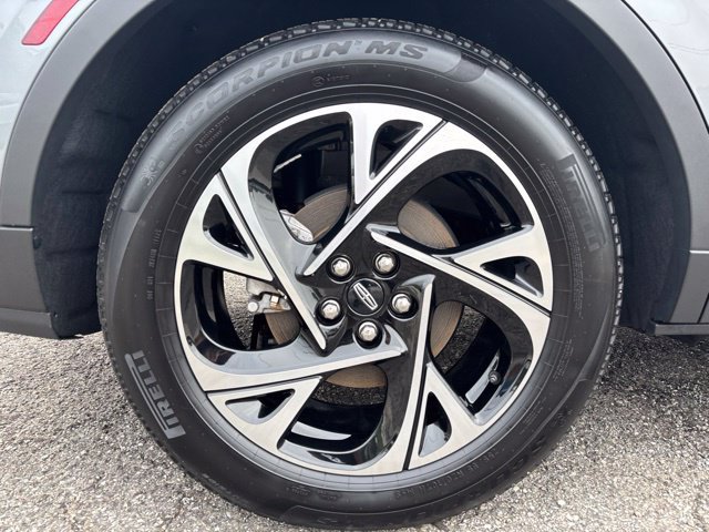 New 2025 Lincoln Nautilus Premier w/ Equipment Group 102A AWD/4WD image 26