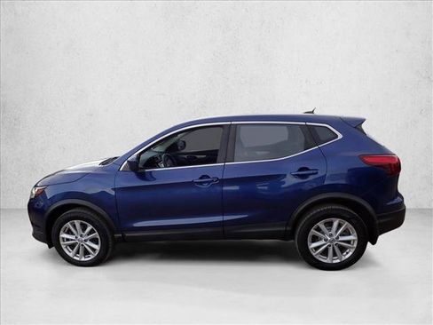 Used 2018 Nissan Rogue Sport S w/ S Appearance Package image 2