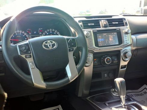 Used 2019 Toyota 4Runner SR5 Premium AWD/4WD image 11